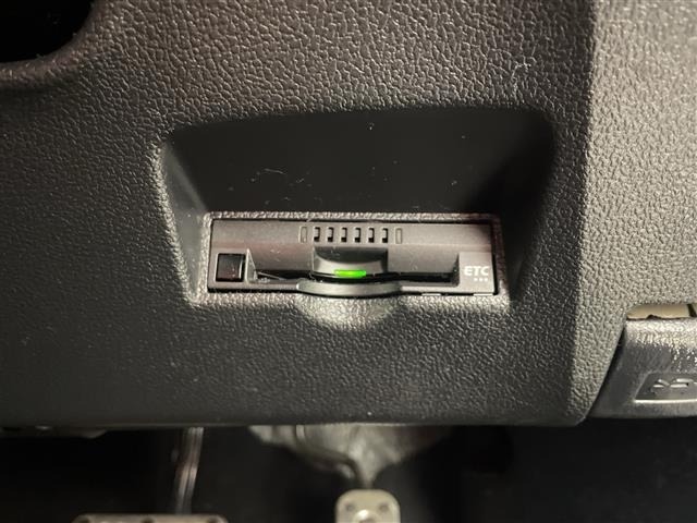 Toyota PRIUS 2021 6974813-7