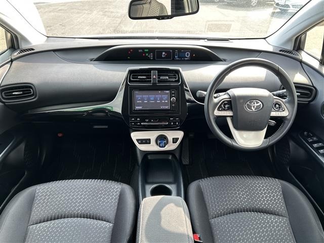 Toyota PRIUS 2017 6974843-14