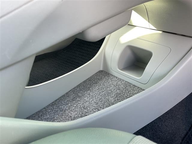 Toyota PRIUS 2013 6974844-10
