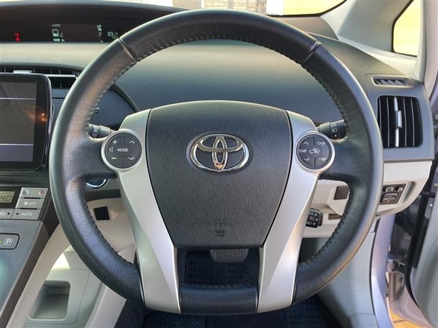 Toyota PRIUS 2013 6974844-16