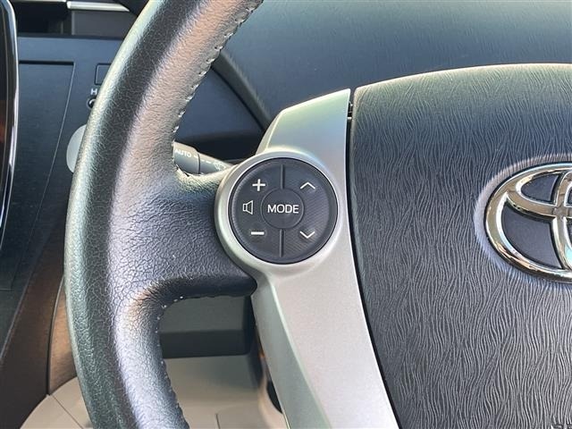 Toyota PRIUS 2013 6974844-17