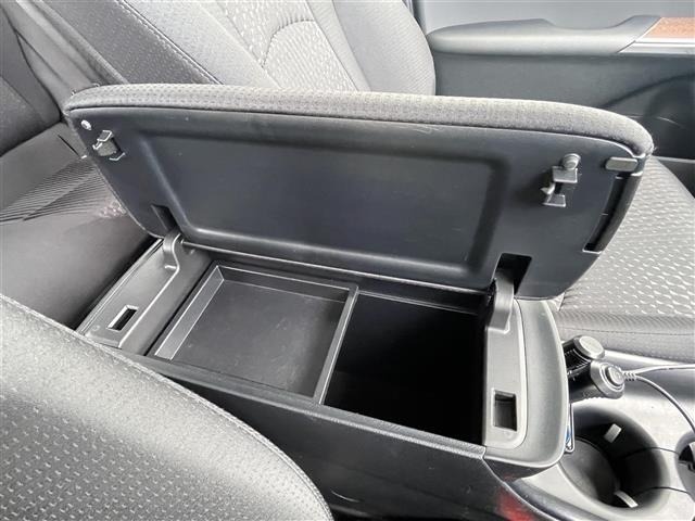 Toyota PRIUS 2016 6974856-10