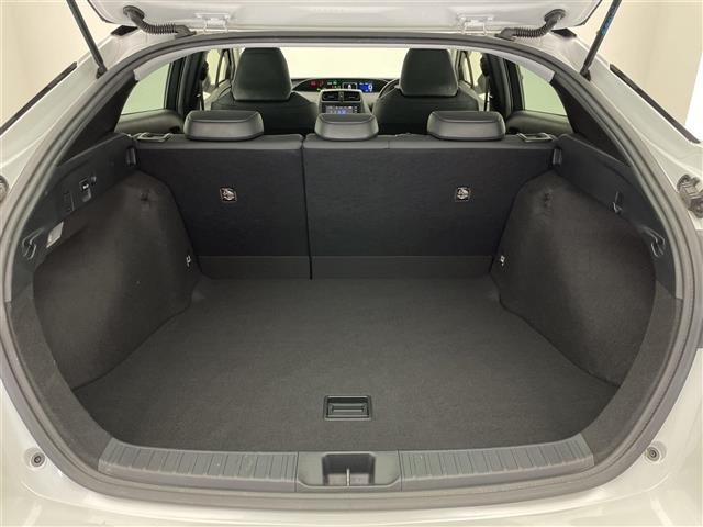 Toyota PRIUS 2021 6974860-6