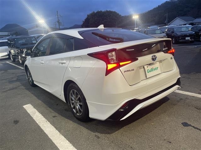 Toyota PRIUS 2021 6974864-2