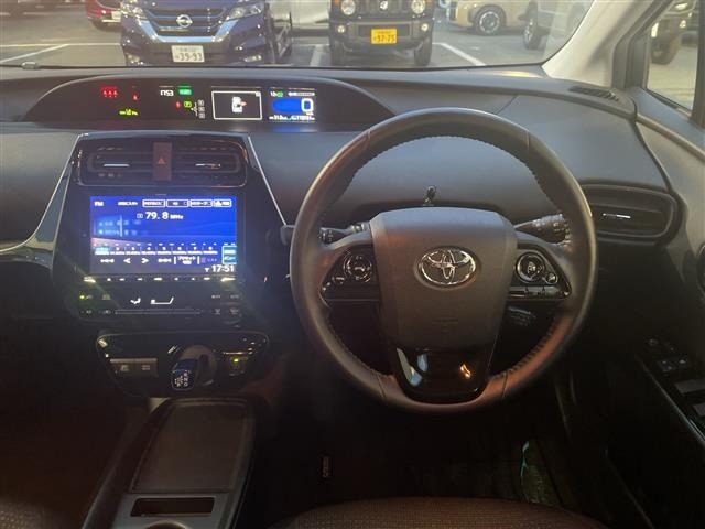 Toyota PRIUS 2021 6974864-4