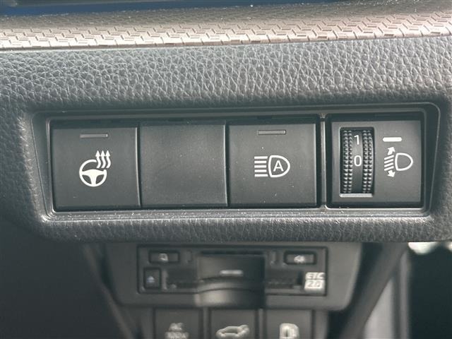Toyota PRIUS 2023 6974872-12