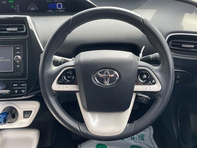 Toyota PRIUS 2017 6974898-11
