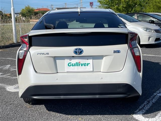 Toyota PRIUS 2017 6974898-13