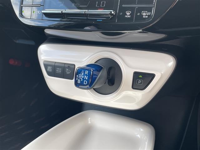 Toyota PRIUS 2017 6974898-19