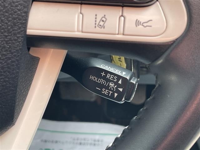 Toyota PRIUS 2017 6974898-4