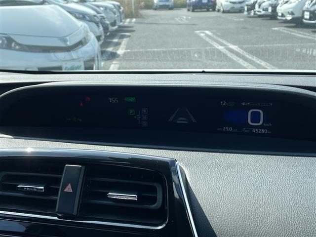 Toyota PRIUS 2017 6974898-8