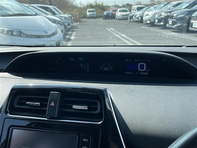Toyota PRIUS 2017 6974898-9