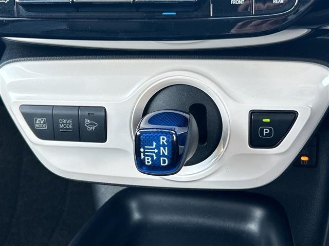 Toyota PRIUS 2016 6974899-11