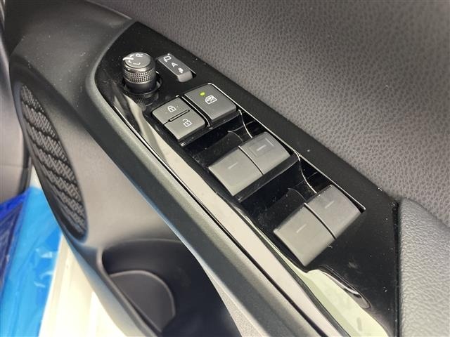 Toyota PRIUS 2019 6974909-10