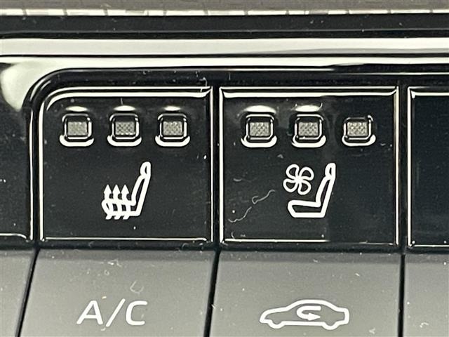 Toyota PRIUS 2023 6974923-21