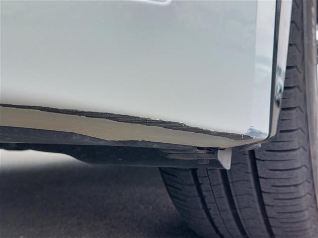 Toyota PRIUS 2023 6974931-8