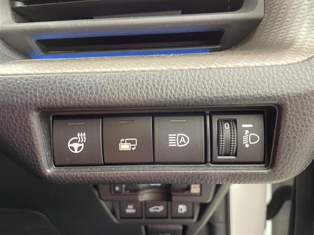 Toyota PRIUS 2023 6974975-10