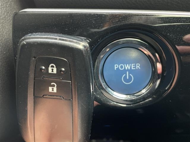 Toyota PRIUS 2019 6974984-3
