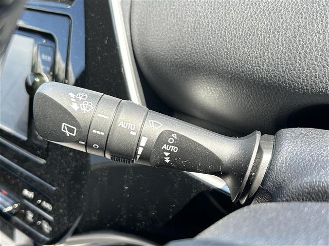 Toyota PRIUS 2016 6975015-18