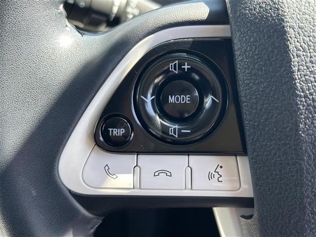 Toyota PRIUS 2016 6975015-3