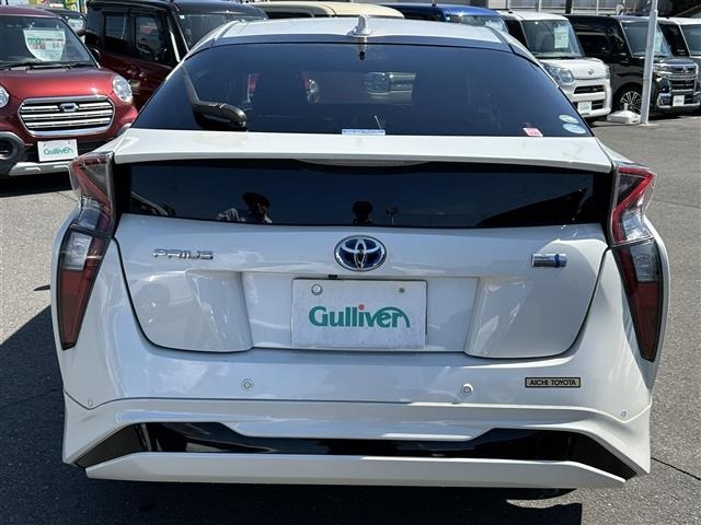 Toyota PRIUS 2016 6975015-6
