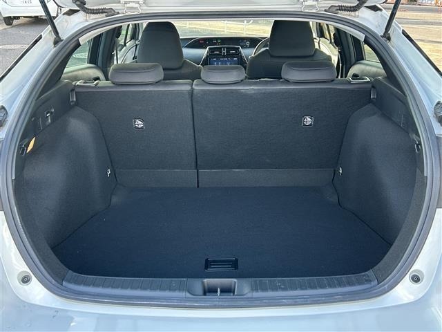 Toyota PRIUS 2021 6975016-11