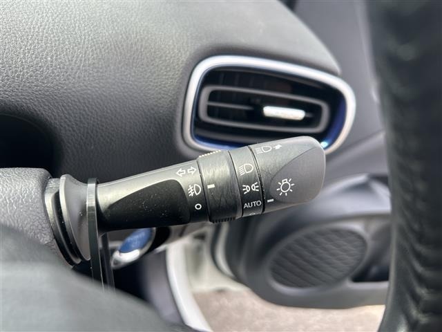 Toyota PRIUS 2018 6975060-12