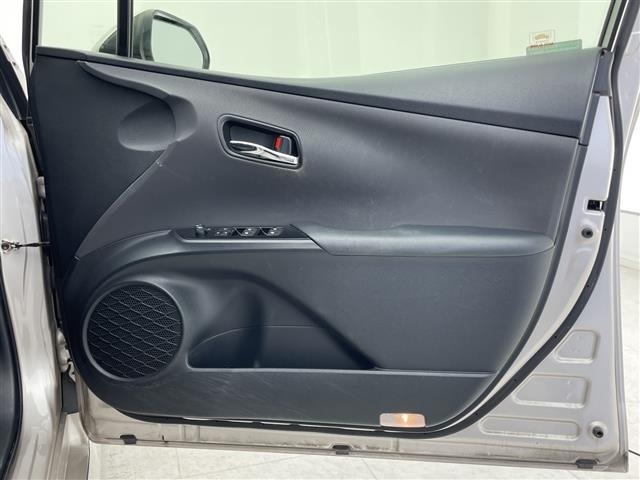 Toyota PRIUS 2016 6975061-6