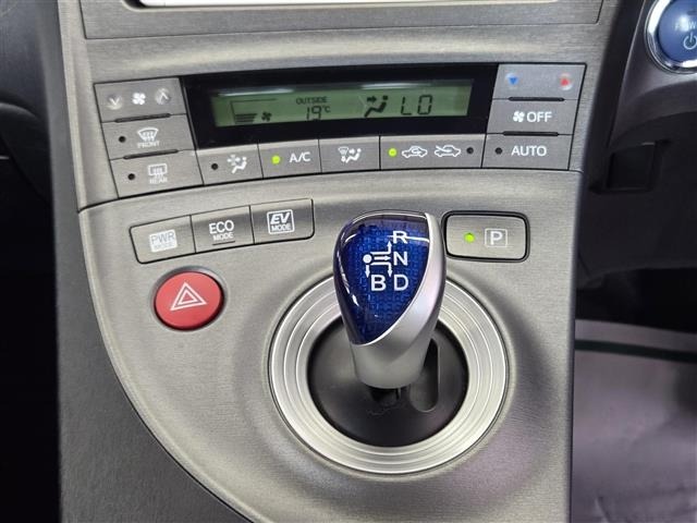 Toyota PRIUS 2013 6975064-11