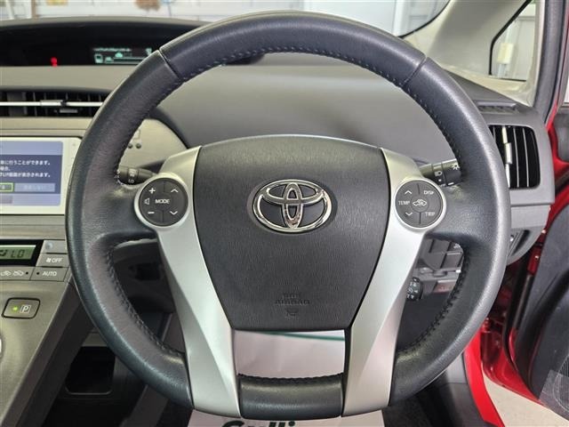 Toyota PRIUS 2013 6975064-16