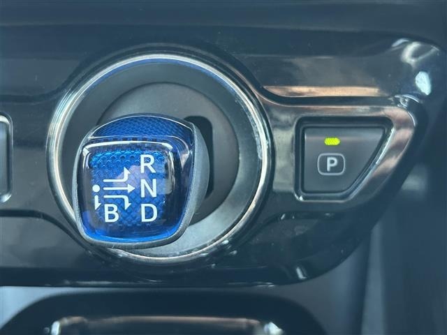 Toyota PRIUS 2018 6975076-3