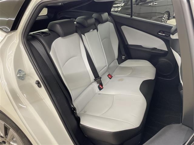 Toyota PRIUS 2016 6975104-5