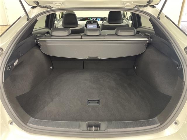 Toyota PRIUS 2016 6975104-9
