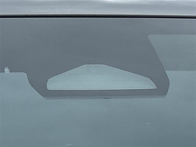 Toyota PRIUS 2023 6975105-19