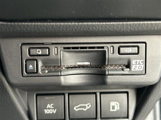 Toyota PRIUS 2023 6975105-21