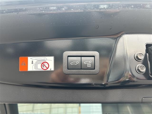 Toyota PRIUS 2023 6975105-6
