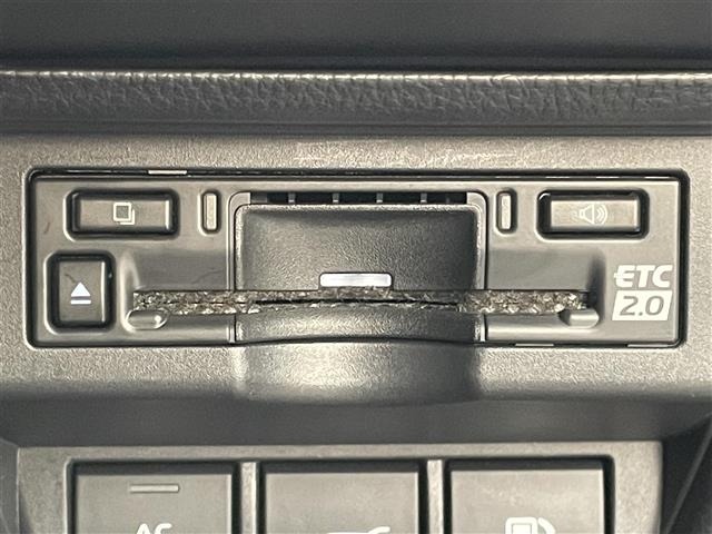 Toyota PRIUS 2023 6975109-19