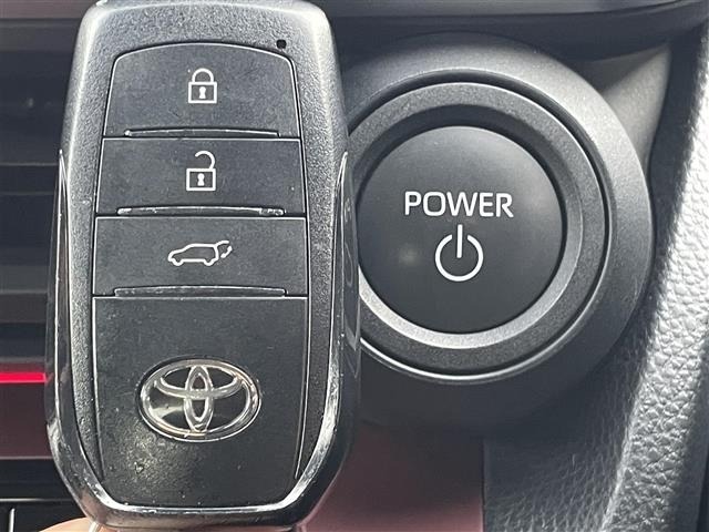 Toyota PRIUS 2023 6975109-9