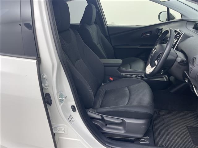 Toyota PRIUS 2018 6975114-4