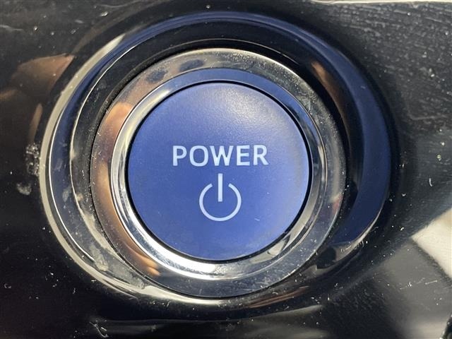 Toyota PRIUS 2018 6975114-9