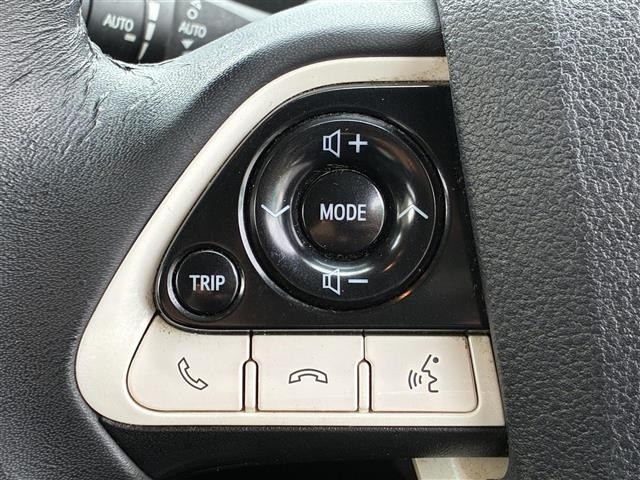 Toyota PRIUS 2019 6975119-4