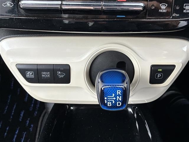 Toyota PRIUS 2019 6975119-8