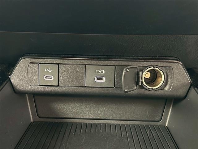 Toyota PRIUS 2023 6975128-12