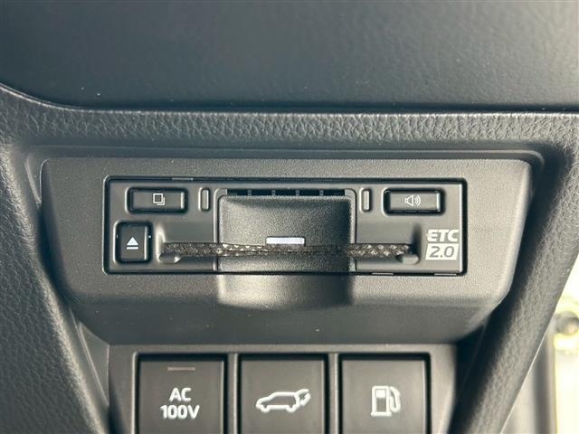 Toyota PRIUS 2023 6975128-8