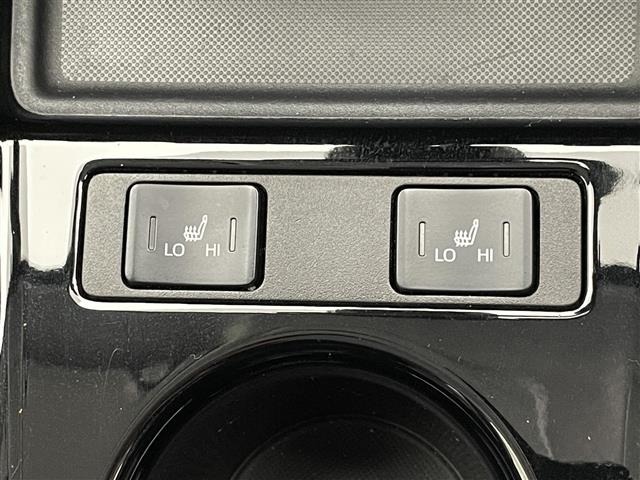 Toyota PRIUS 2022 6975135-19