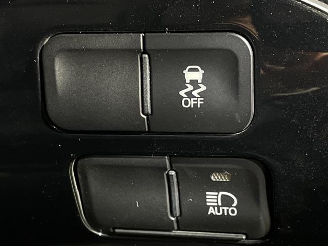 Toyota PRIUS 2022 6975155-22