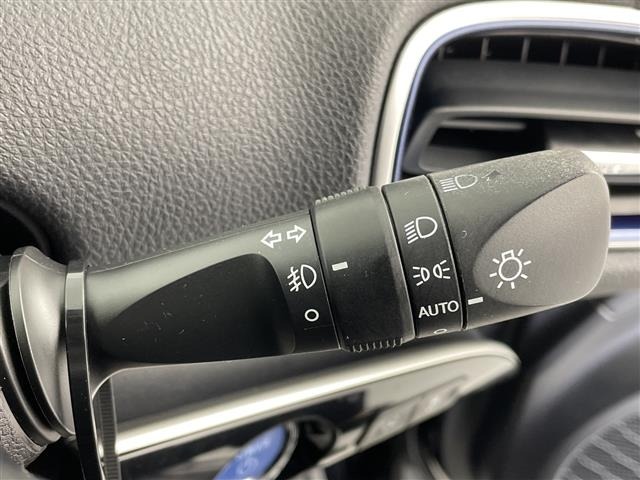 Toyota PRIUS 2019 6975161-11