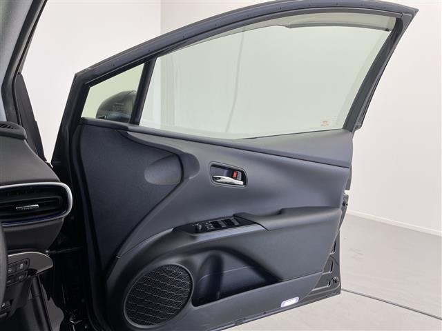 Toyota PRIUS 2019 6975161-6