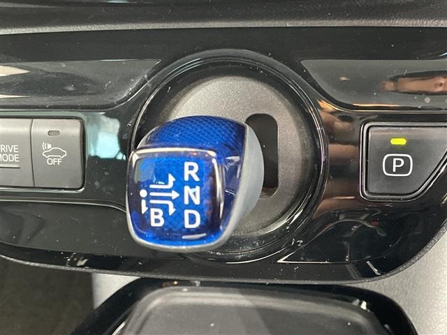 Toyota PRIUS 2019 6975165-22