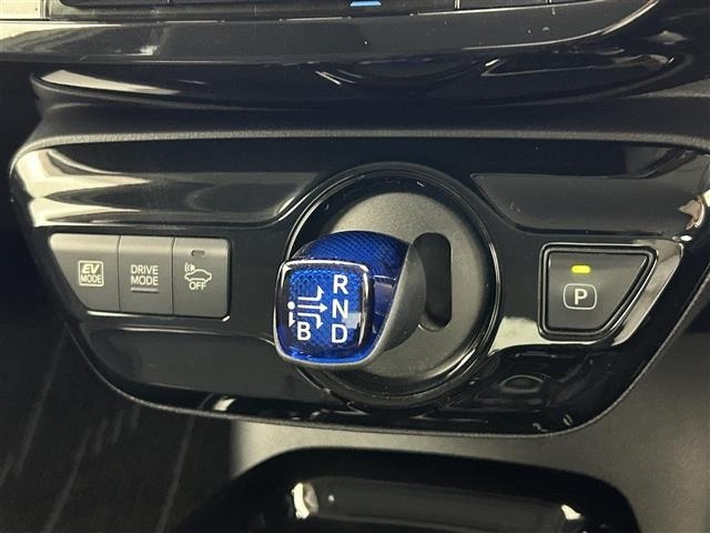 Toyota PRIUS 2018 6975174-12